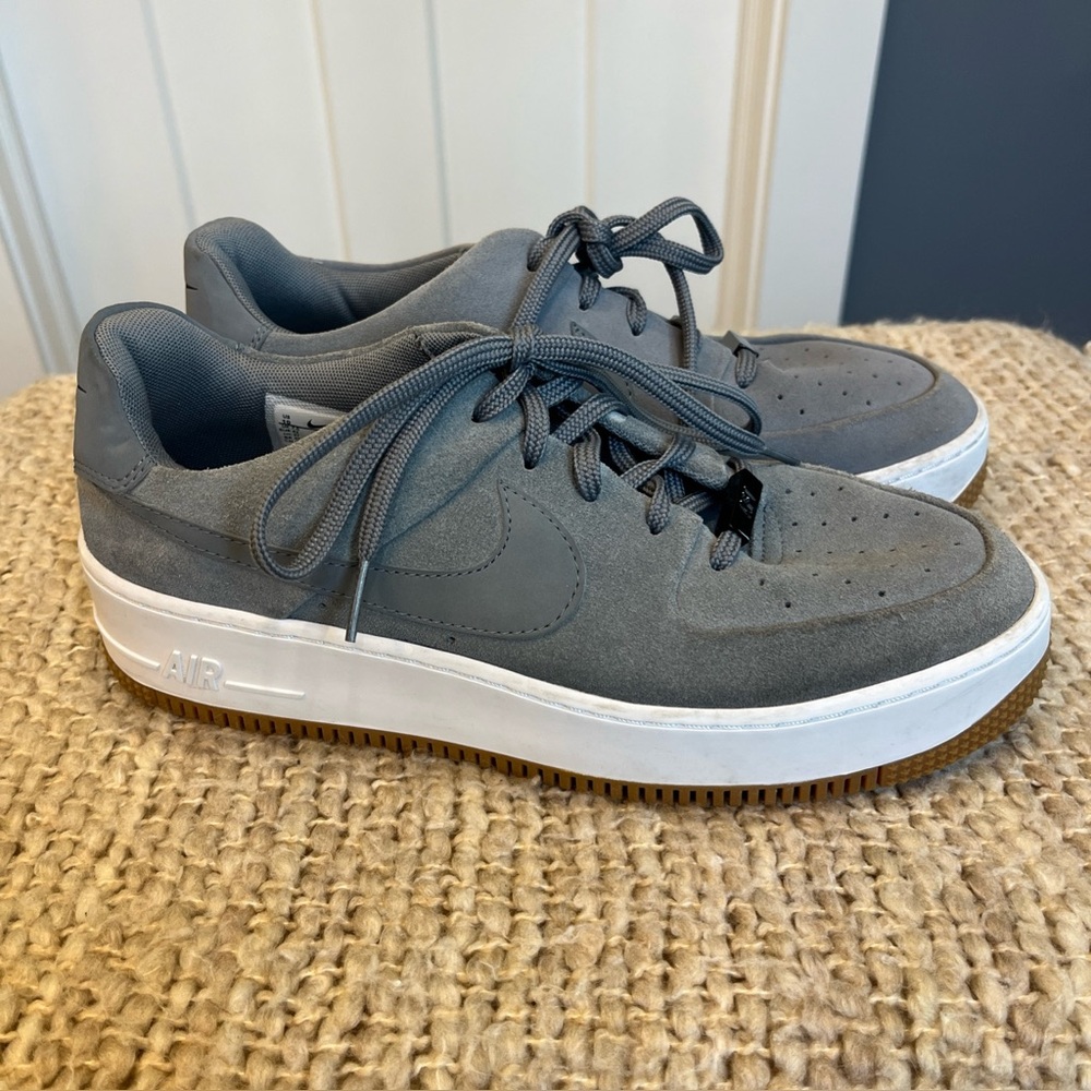 Nike Air Force 1 Sage Low Cool Grey‎ Suede Women’s Size 10 AR5339-003